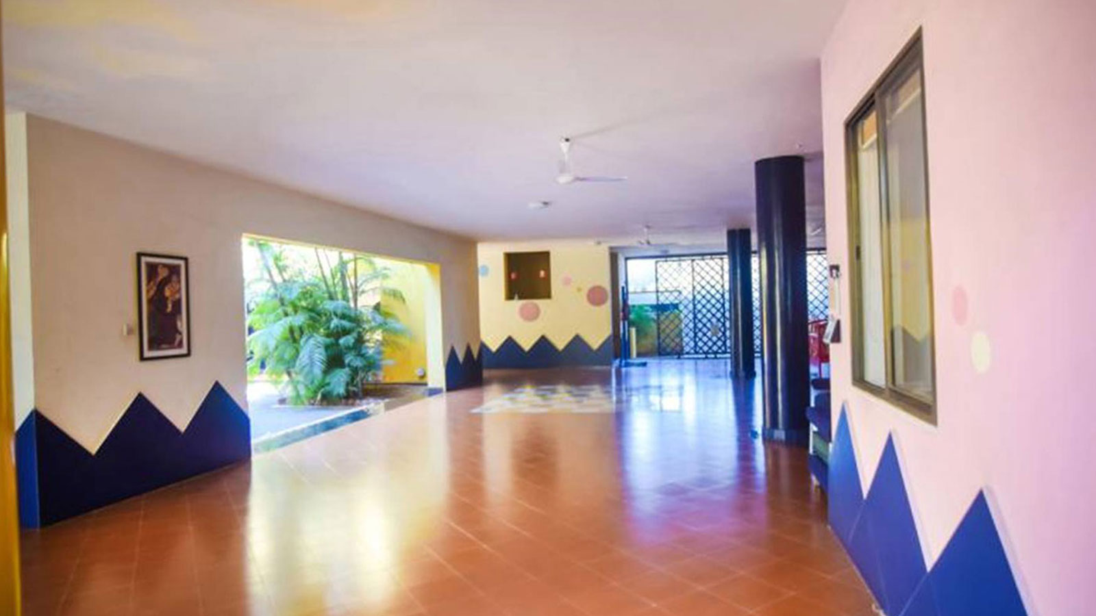 GROUND FLOOR: Entrance Lobby
