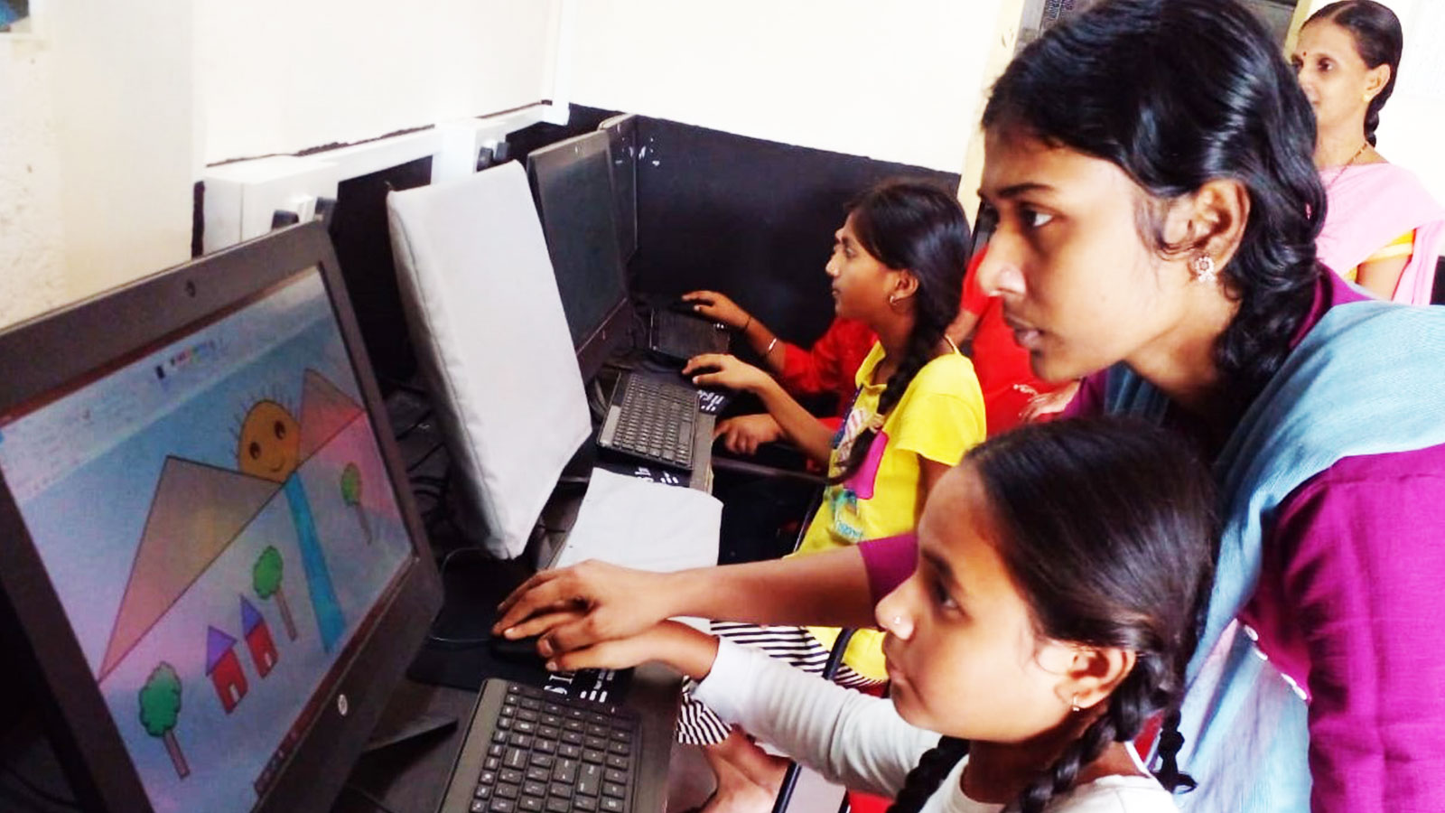 EDUCATION: Computer class at our Mahatma Gandhi Nagar Quarry community centre