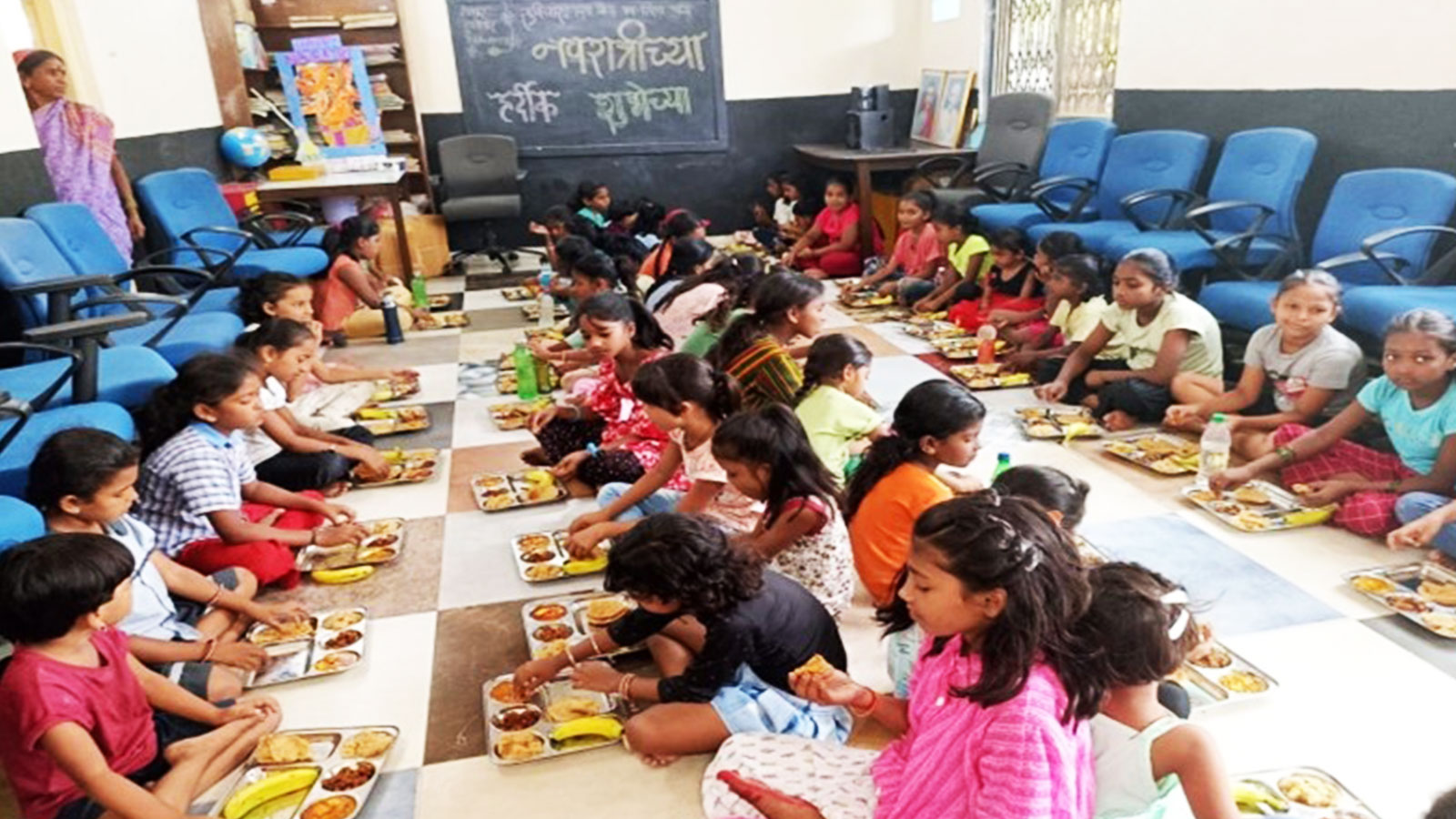NUTRITION: Sponsored meal for Kanya Pooja at our Mahatma Gandhi Nagar Quarry community centre